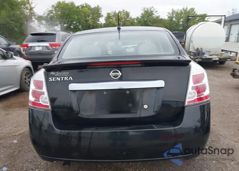 2012 Nissan Sentra 2.0 S z USA, uszkodzony, nr VIN 3N1AB6AP5CL663104